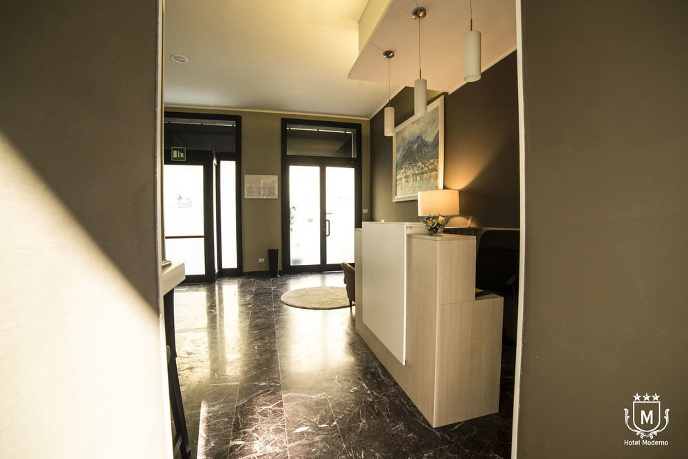 Hotel Moderno Леко Екстериор снимка