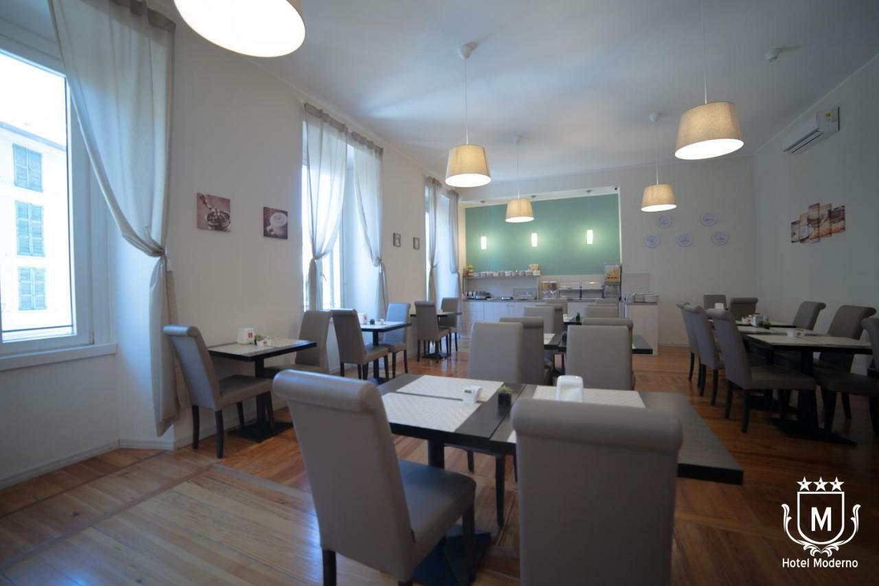 Hotel Moderno Леко Екстериор снимка
