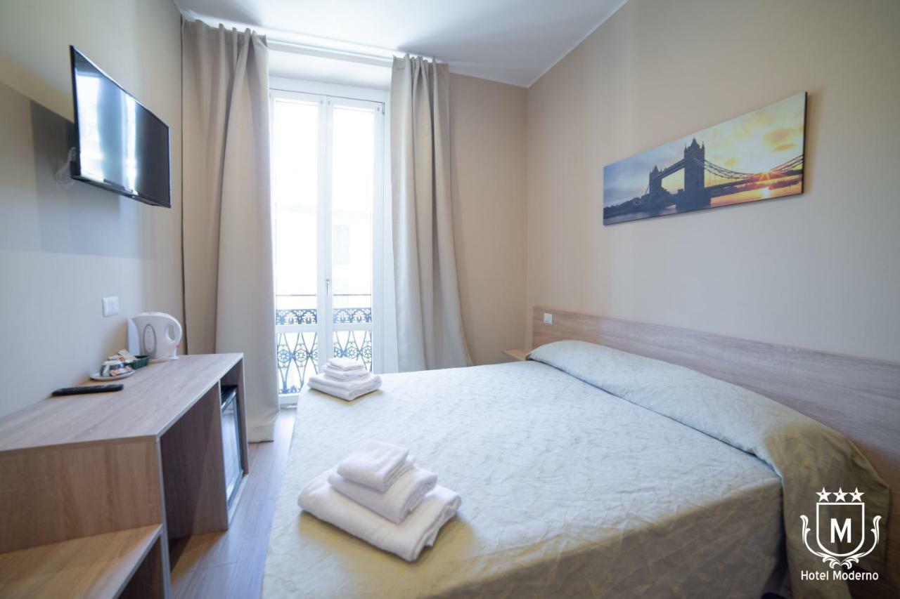 Hotel Moderno Леко Екстериор снимка